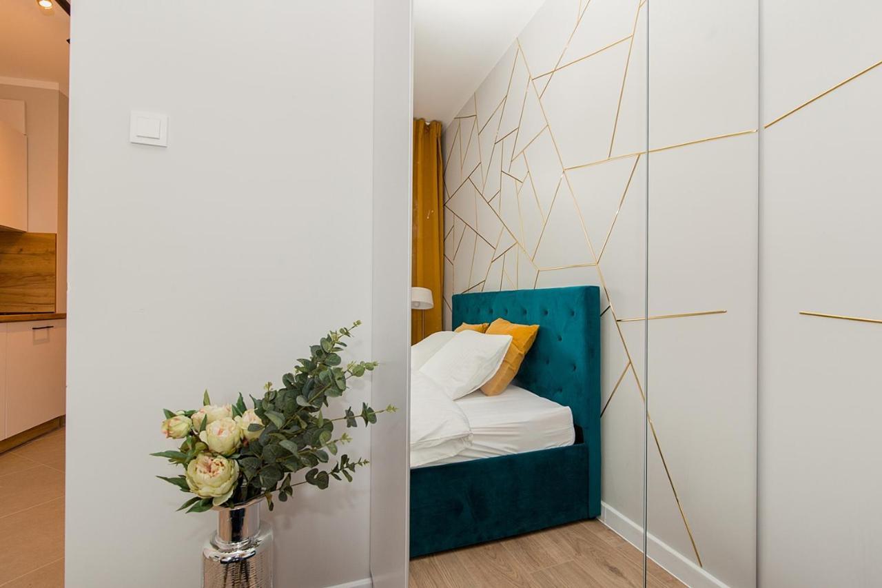 Warsaw To Be - Golden Apartment ภายนอก รูปภาพ